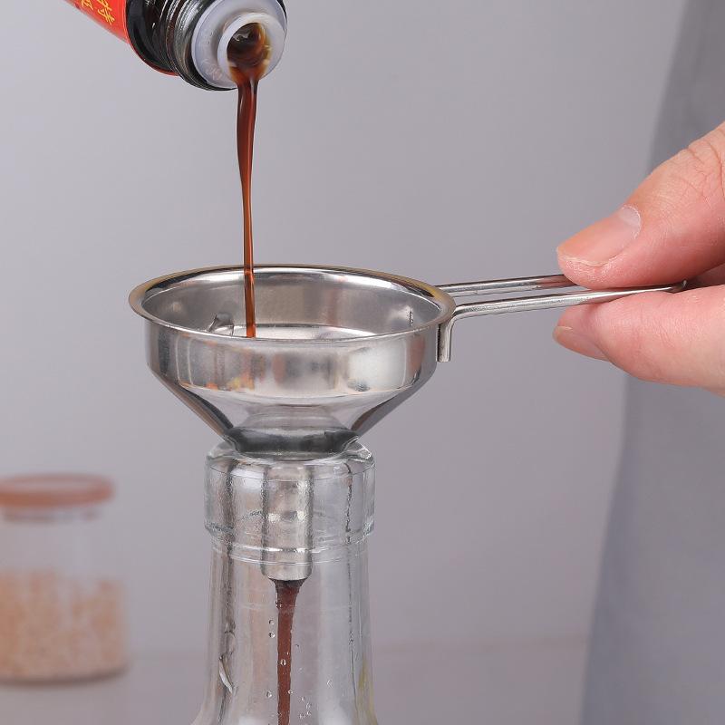Stainless Steel Funnel With Ha - Kitchen Gadgets For Small Kitchens recension och pris